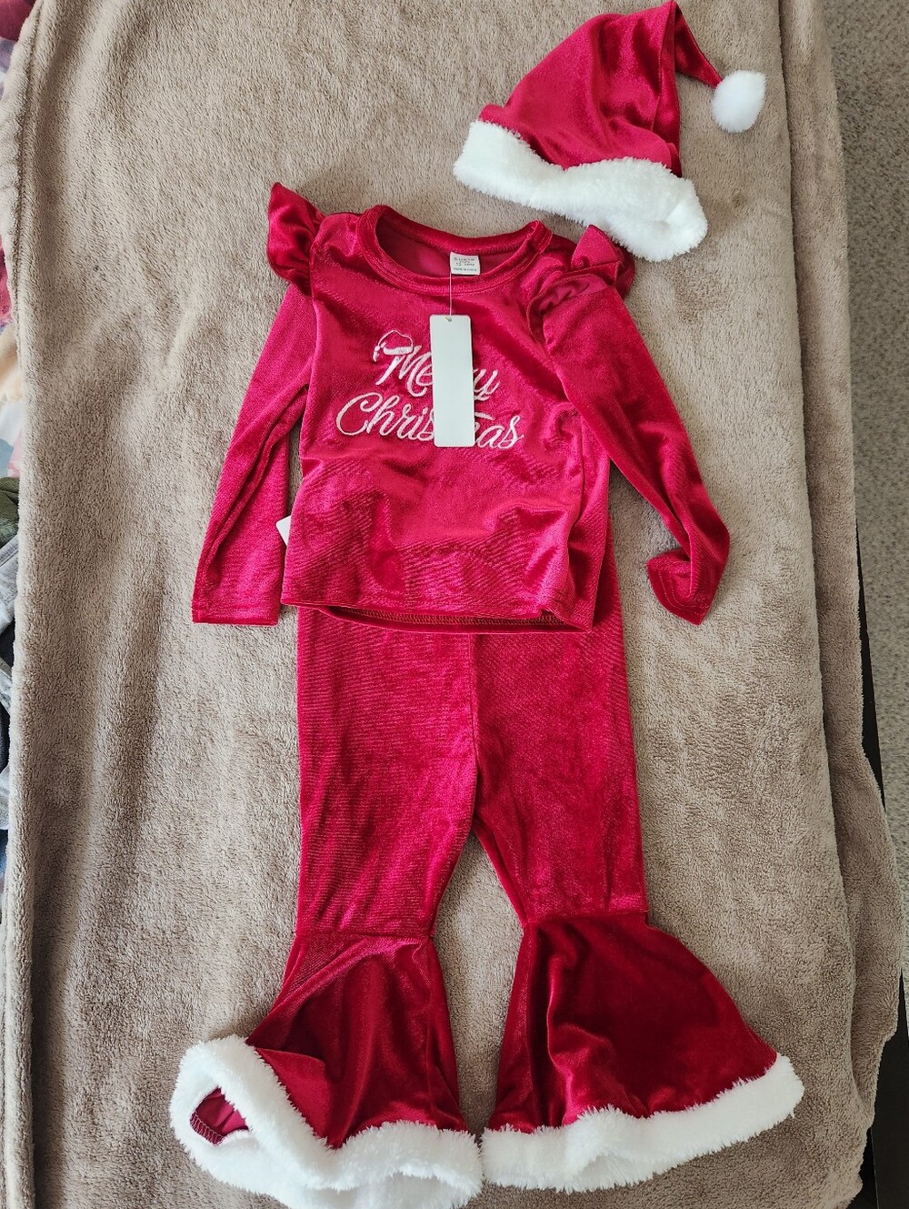 SHEIN Red Velvet "Merry Christmas" Girls Matching Set with Santa Hat